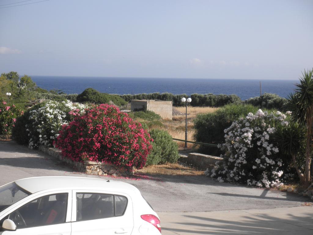 Anthemis Aparthotel Stavros  Bagian luar foto