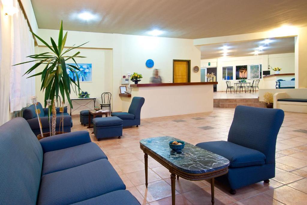 Anthemis Aparthotel Stavros  Ruang foto